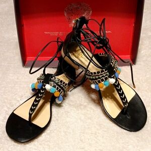 VINCE CAMUTO Sandals